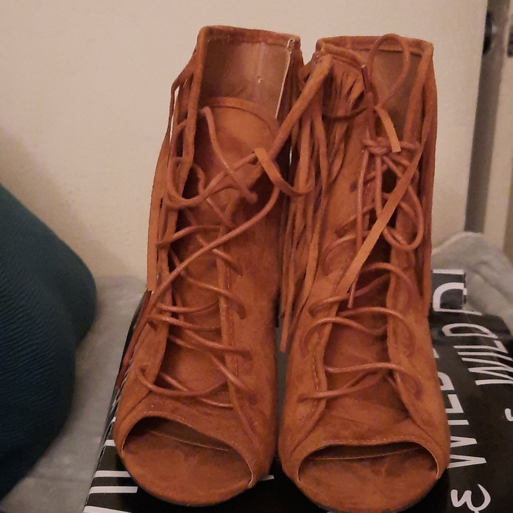 Heeled bootie